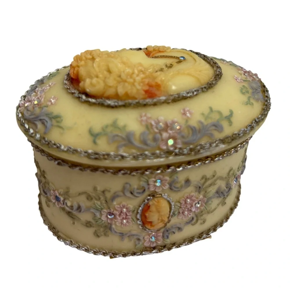 Cameo Floral Resin Trinket Box Rhinestone Accents Cream Jewelry Case Vintage